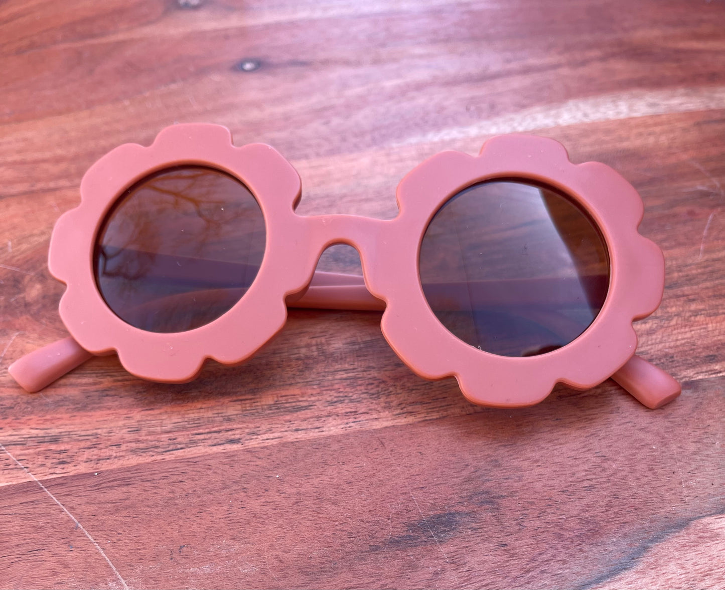 Flower kid sunnies