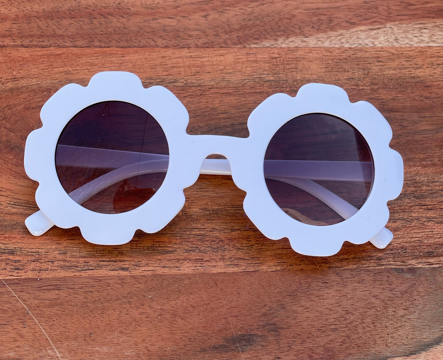 Flower kid sunnies