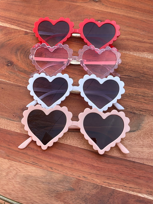 Scalloped heart sunnies