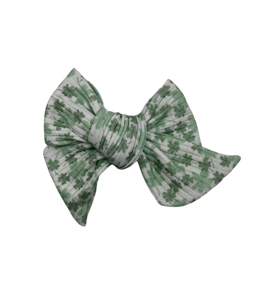 Clover Field Ribbed Knit Bows